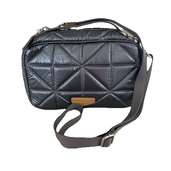 Twelvelittle Diaper Clutch Crossbody Diaper Bag Quilted‎ Metallic Gray - Picture 16 of 16